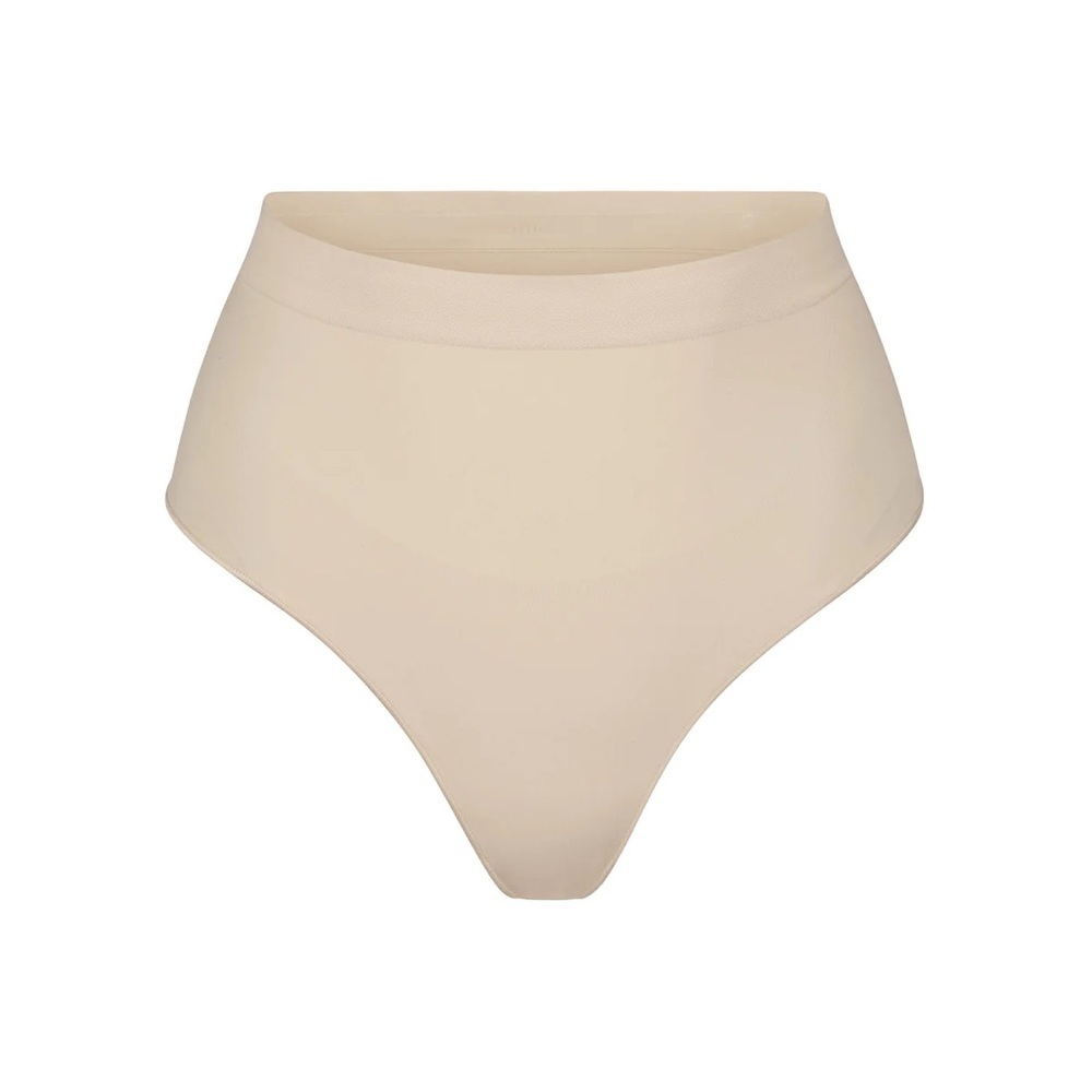 Skims Seamless Sculpt Mid Waist Thing Color Sand